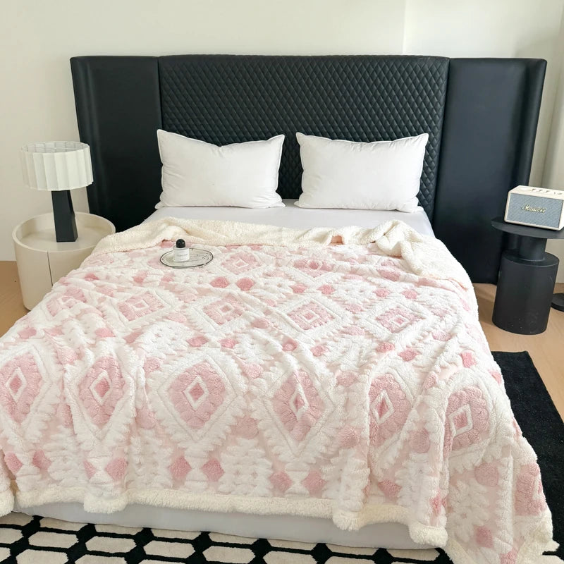 Geometric Patterned Jacquard Fleece Blanket