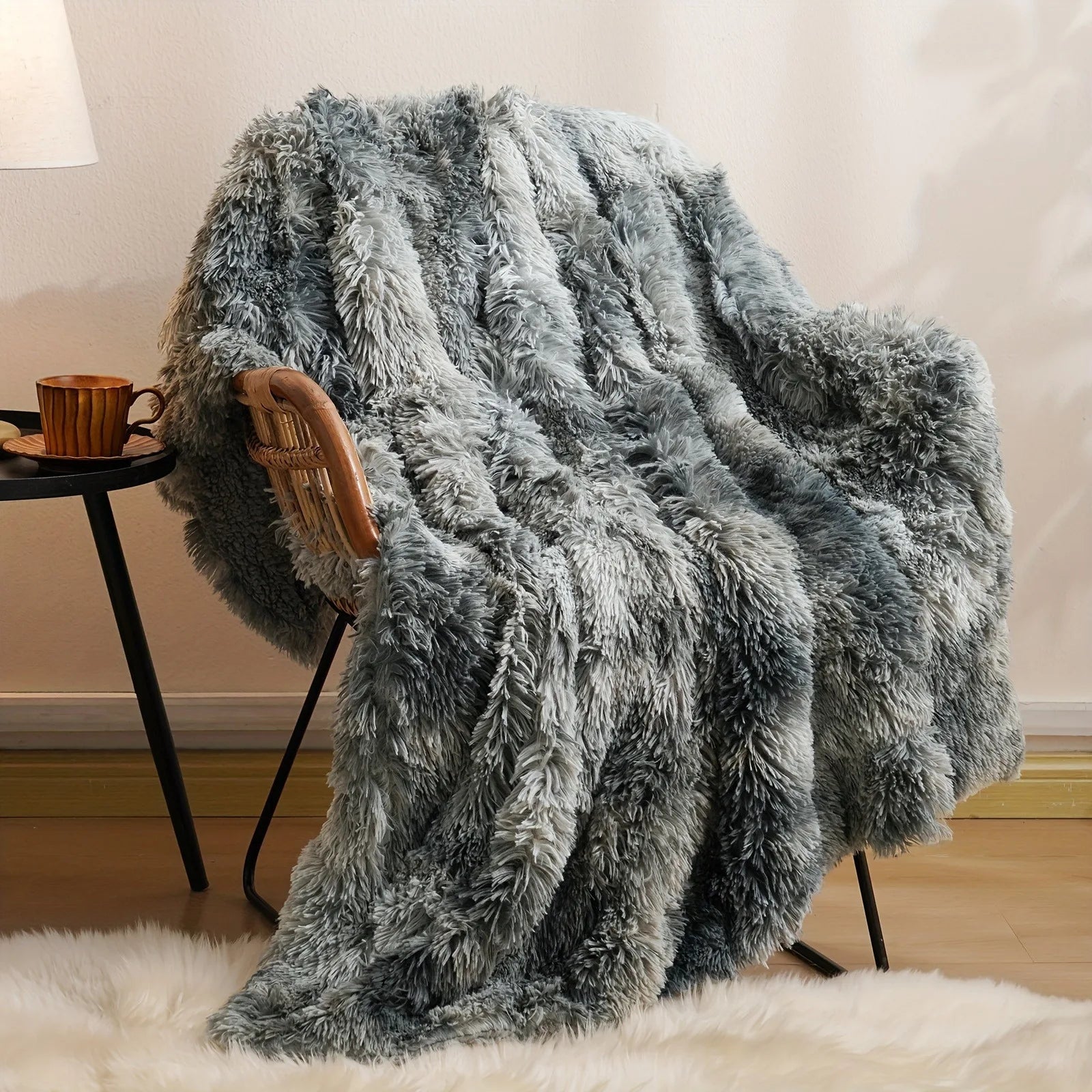 Luxury Ultra-Soft Faux Fur Blanket Double-Sided Plush Warmth Thick Cozy Winter Bedding for Sofa Bed Chair Machine Washable