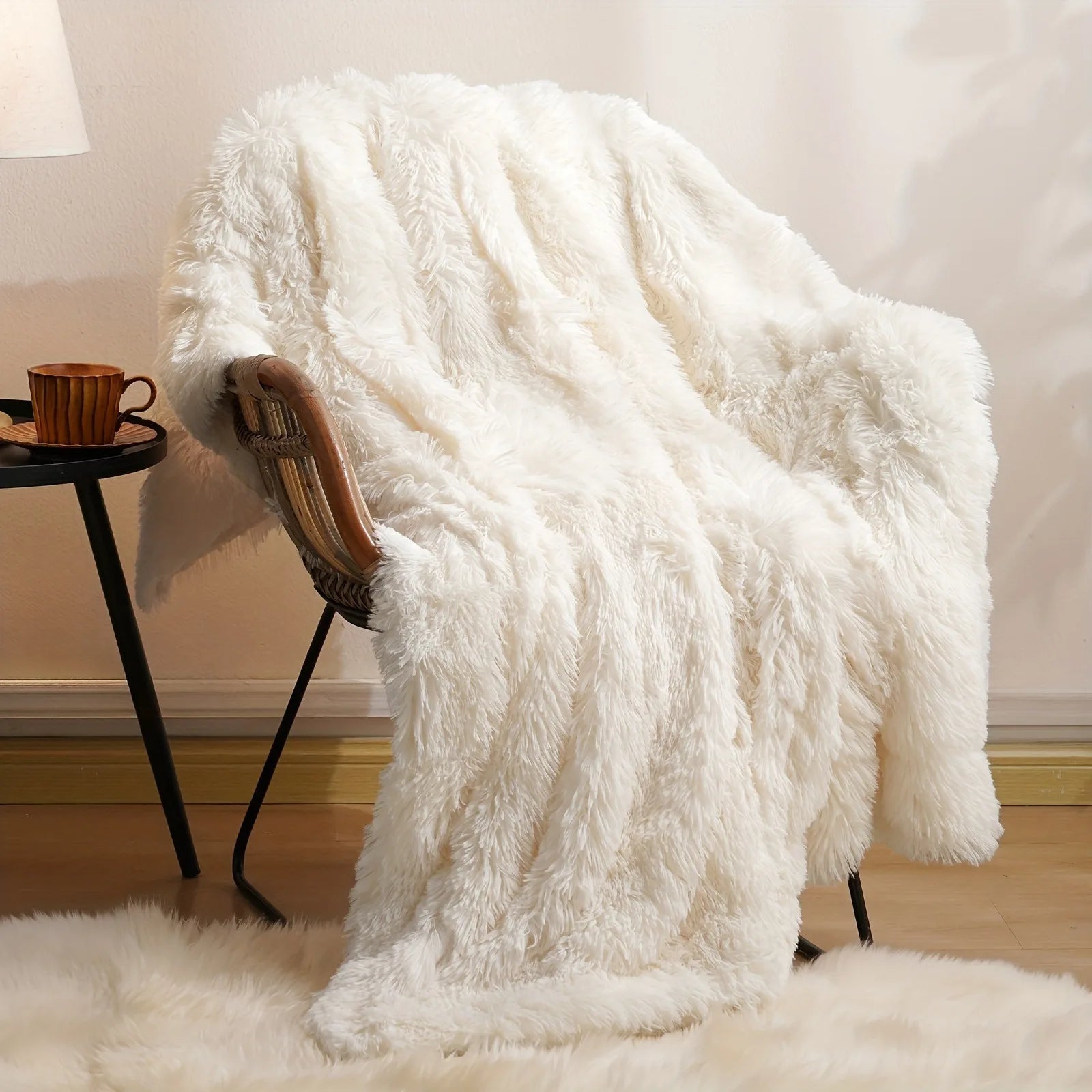 Luxury Ultra-Soft Faux Fur Blanket Double-Sided Plush Warmth Thick Cozy Winter Bedding for Sofa Bed Chair Machine Washable